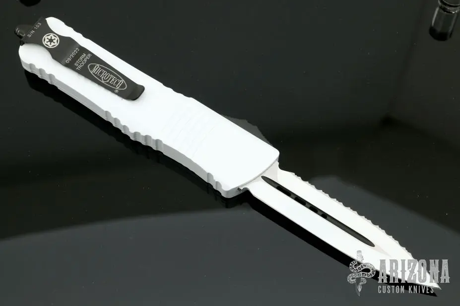 142-3 STD Combat Troodon D/E White Full Serrated Deep Engraved 4 142-3 STD Combat Troodon D/E White Full Serrated Deep Engraved - Image 2